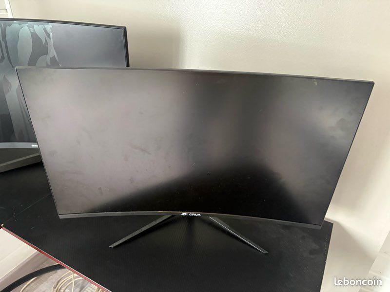 Lot écran gamer cassé (image 4)