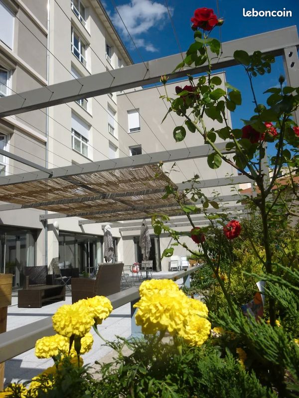 Appartement 1 pièce 28 m² · à Tarare · 27,5 m² · 79 500 €