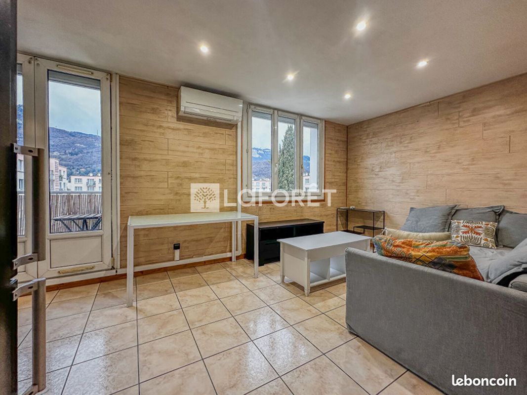 Appartement 3 pièces 49 m² · à Seyssinet-Pariset · 49 m² · 735 €/mois