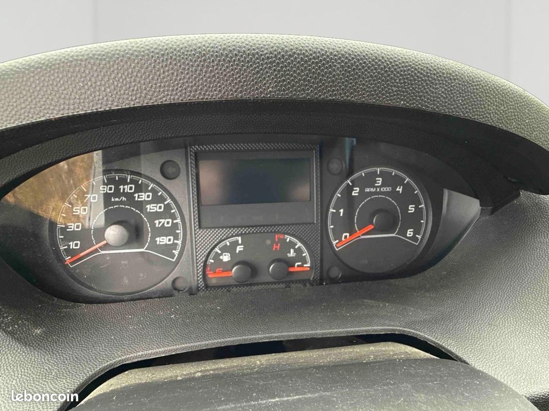 Peugeot Boxer Fg 330 L2H2 2.2 BlueHDi S&S 120ch (image 15)