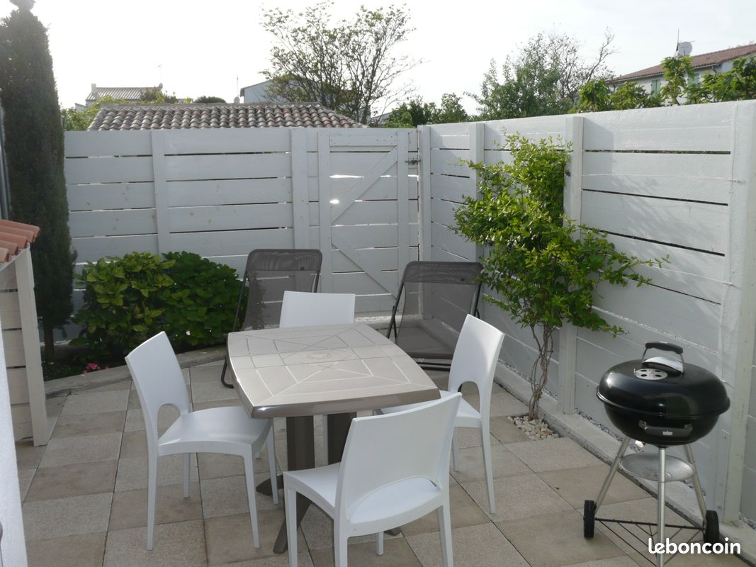 Ile de Ré - Au calme - Centre de La Flotte en Ré - Parking privé - Petit Jardin (image 9)