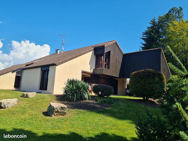 Maison 9 pièces 217 m²