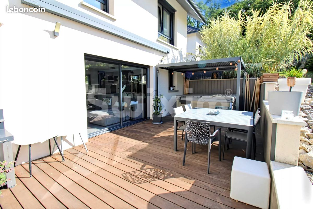 Maison 4 pièces 92 m² · à Drumettaz-Clarafond · 92 m² · 498 500 €