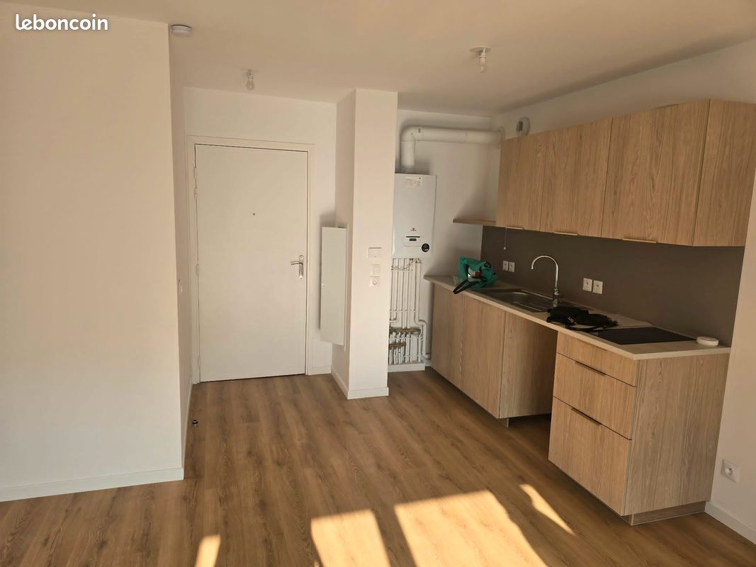 Appartement 2 pièces 43 m² · à Melun · 43 m² · 758 €