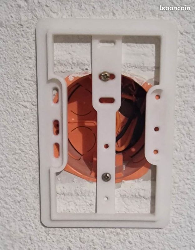 Support adaptateur Phillips hue ( platine ) (image 3)
