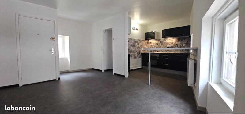 Appartement 1 pièce 30 m² · à Le Puy-en-Velay · 30 m² · 370 €