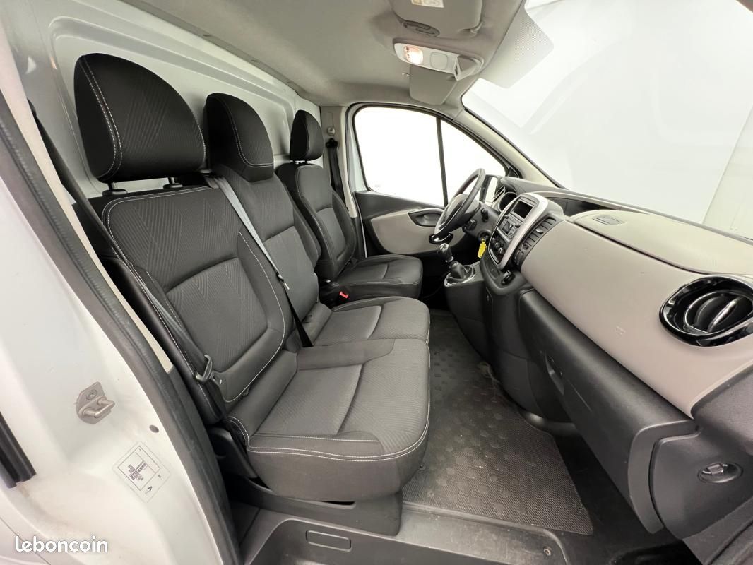 Renault Trafic FOURGON FGN L1H1 1000 KG DCI 95 E6 CONFORT (image 13)
