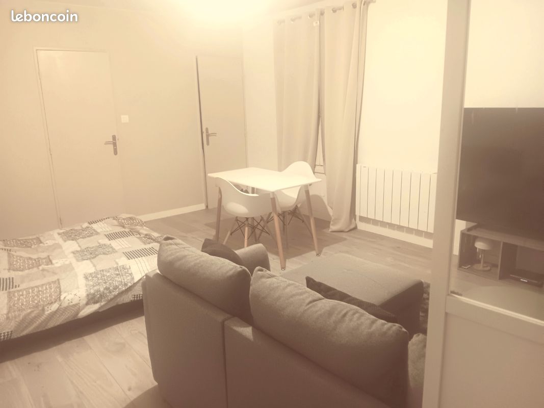 Appartement 1 pièce 33 m² · à Besançon · 33 m² · 330 €