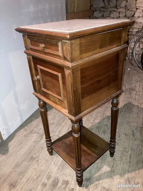 Table de chevet (image 1)