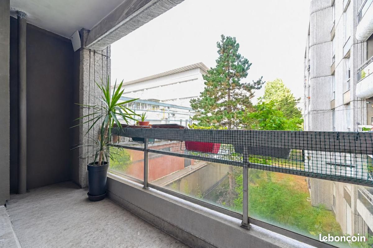 Appartement 2 pièces 48 m² · à Paris · 48 m² · 294 000 €
