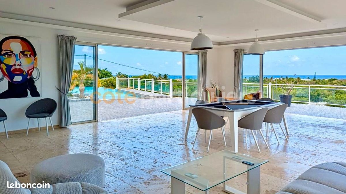Maison 8 pièces 357 m² · à Saint-François · 357 m² · 1 575 000 €