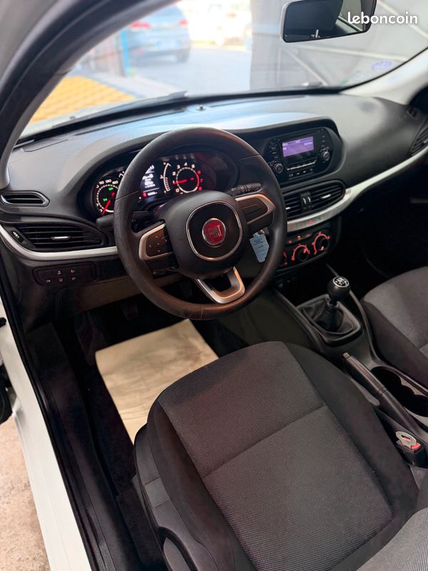 Fiat TIPO 1.4 95CH EASY MY19 5P (image 5)