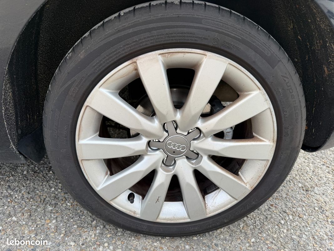 AUDI A1 SPORTBACK 1.6 TDI 105 Ambiente (image 26)