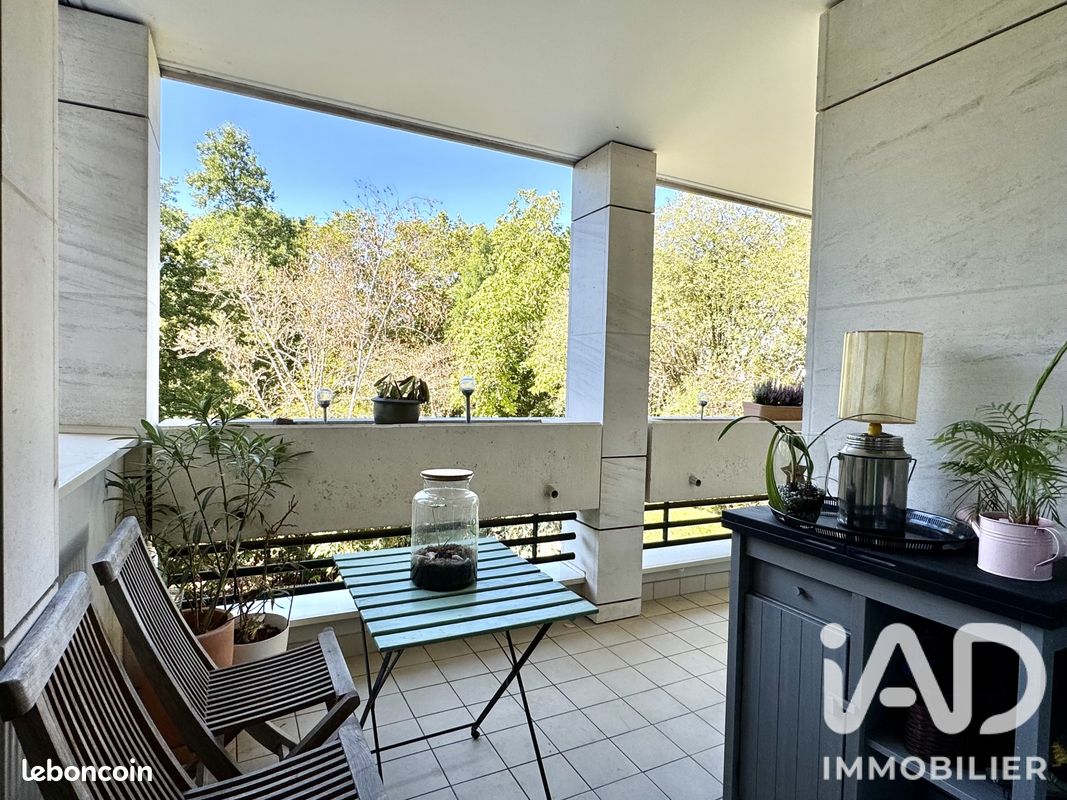 Appartement 5 pièces 104 m² · à Rueil-Malmaison · 104 m² · 720 000 €
