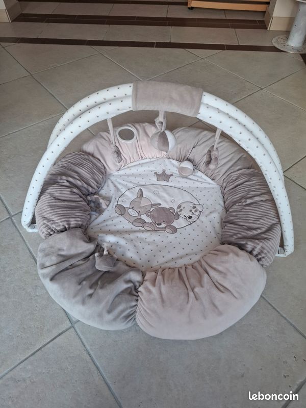 Tapis d’éveil bébé (image 1)