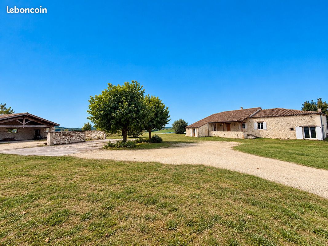 Maison 5 pièces 185 m² · à Saint-Aubin · 185 m² · 379 900 €