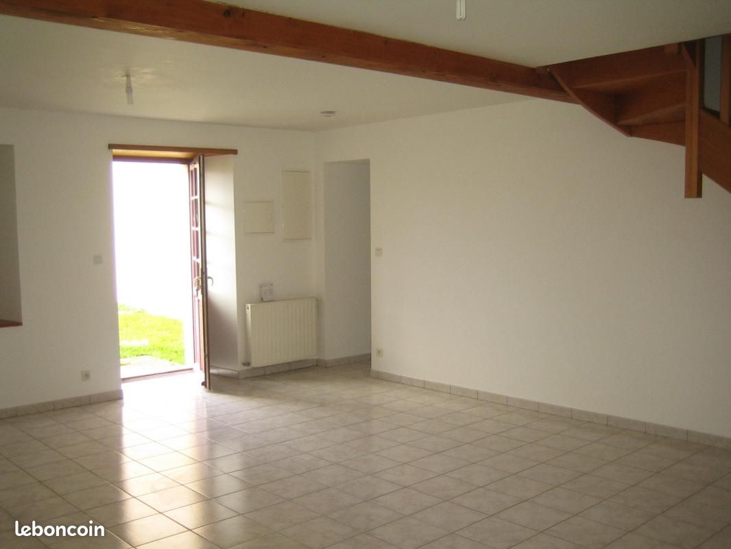 Maison 3 pièces 93 m² - Aubigné 79110 (image 2)