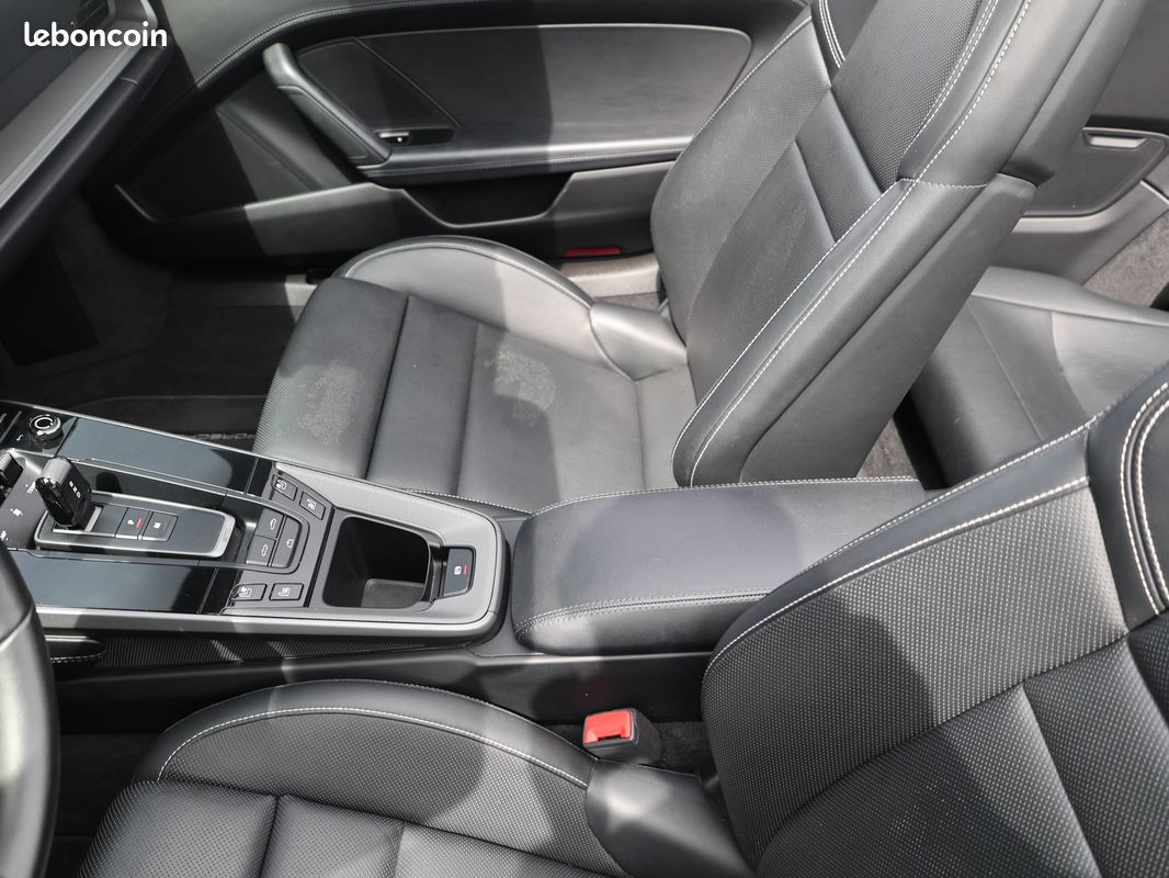 PORSCHE 911 Carrera 4S Cabriolet 3.0i 450 PDK (image 28)