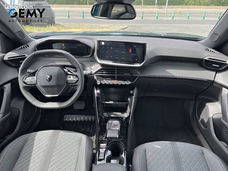Peugeot 2008 Electrique 54 kWh 156 ch Allure (image 8)