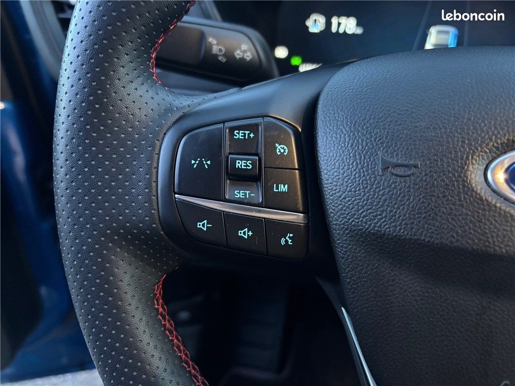 Ford Kuga III 2.5 DURATEC 180 CH FLEXIFUEL FHEV E85 POWERSHIFT ST-Line (image 12)
