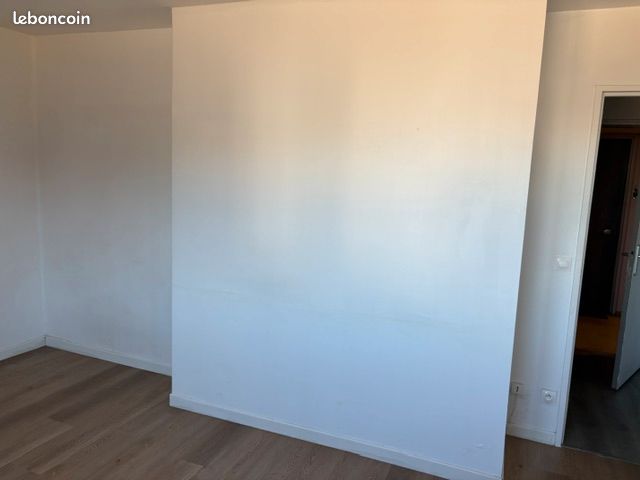 Appartement 1 pièce 33 m² · à Évry-Courcouronnes · 33 m² · 91 000 €