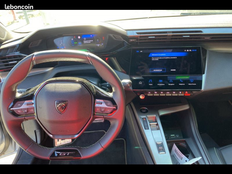 Peugeot 308 SW Plug-in Hybrid 195 ch e-DCS7 GT (image 17)