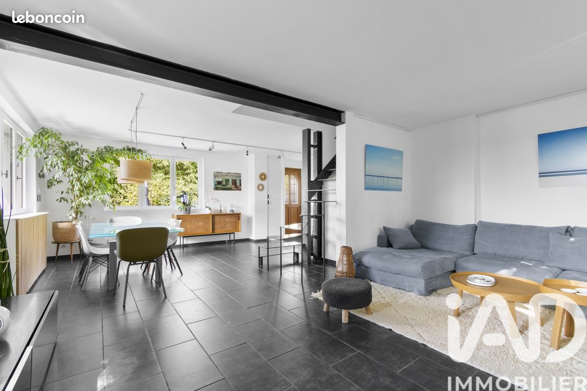 Maison 8 pièces 230 m² · à Saulx-les-Chartreux · 230 m² · 659 000 €