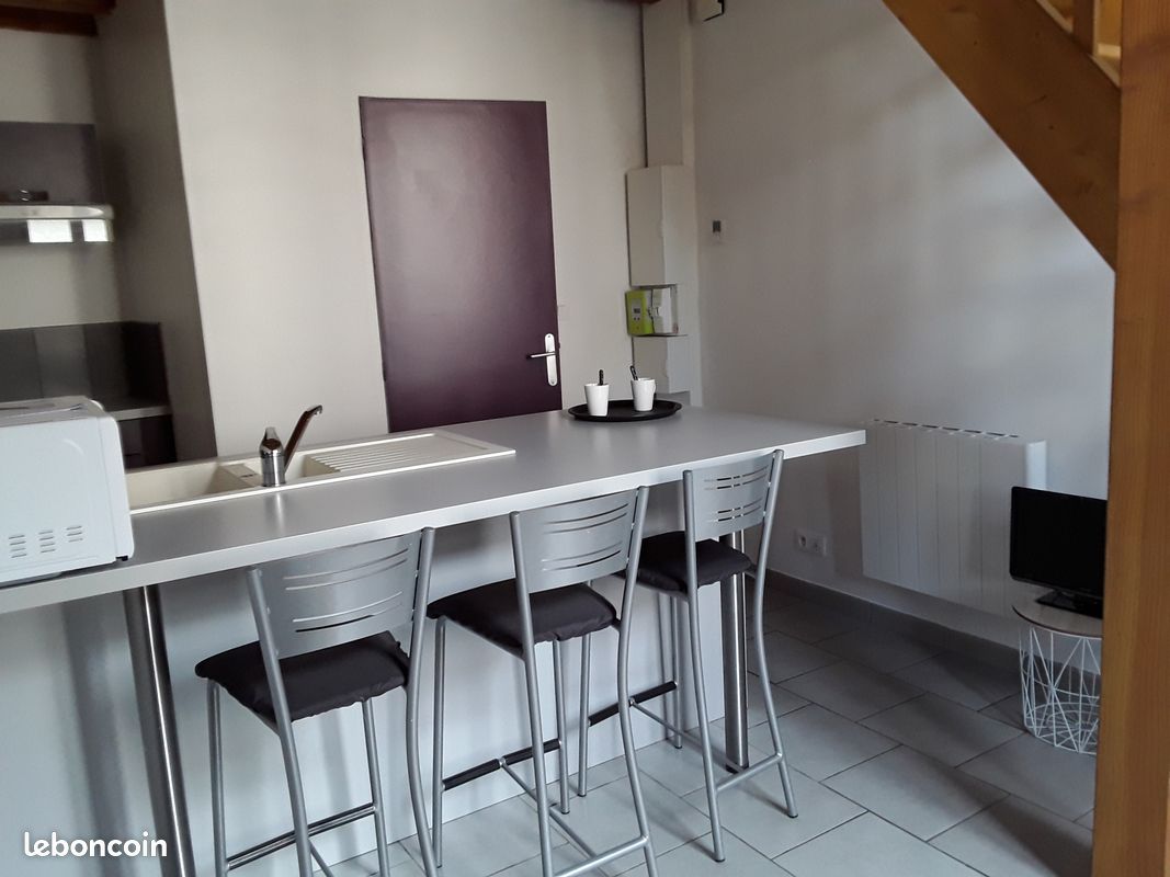 Appartement 2 pièces 26 m² · à Moulins · 26 m² · 370 €