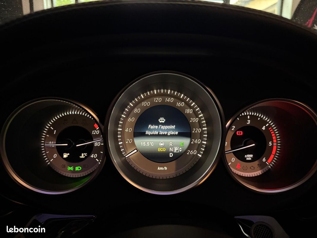MERCEDES CLASSE CLS COUPE AMG 350d 260ch V6 3.0L 4MATIC BVA9 ANALOG CLOCK (image 27)