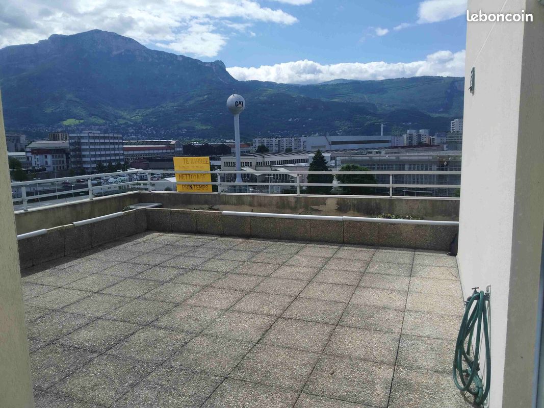 Appartement 4 pièces 106 m² · à Grenoble · 106 m² · 1 150 €/mois
