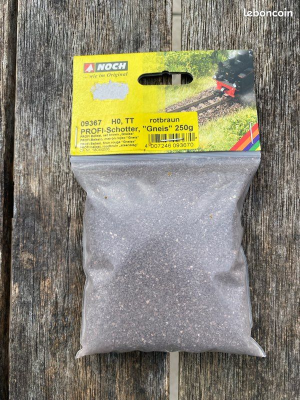 Roches et ballast – Modèle B.T