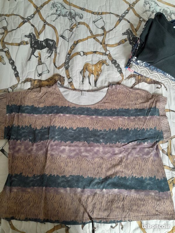 Tee shirt (image 1)