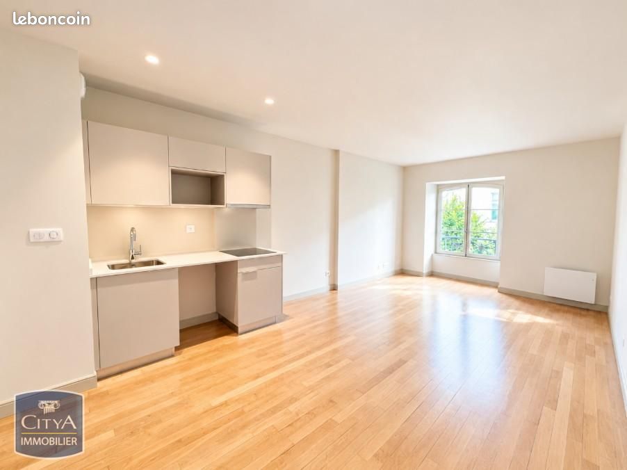Appartement 2 pièces 47 m² · à Chinon · 47 m² · 575 €/mois