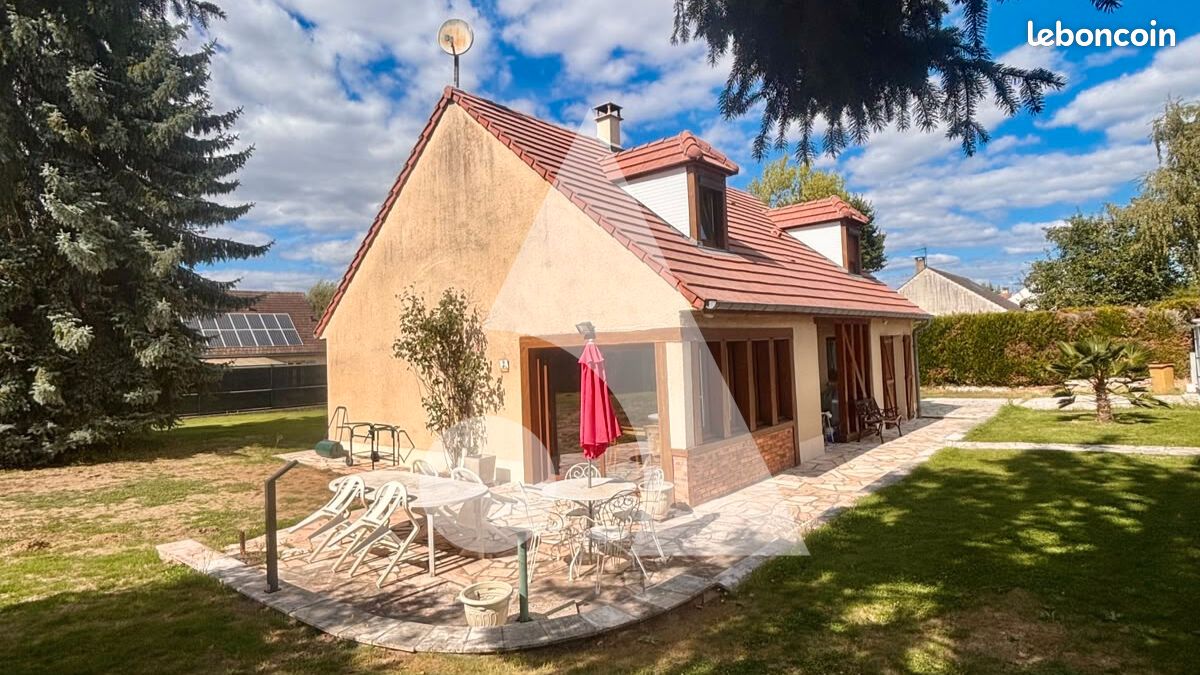 Maison 6 pièces 150 m² · à Champcueil · 150 m² · 436 000 €