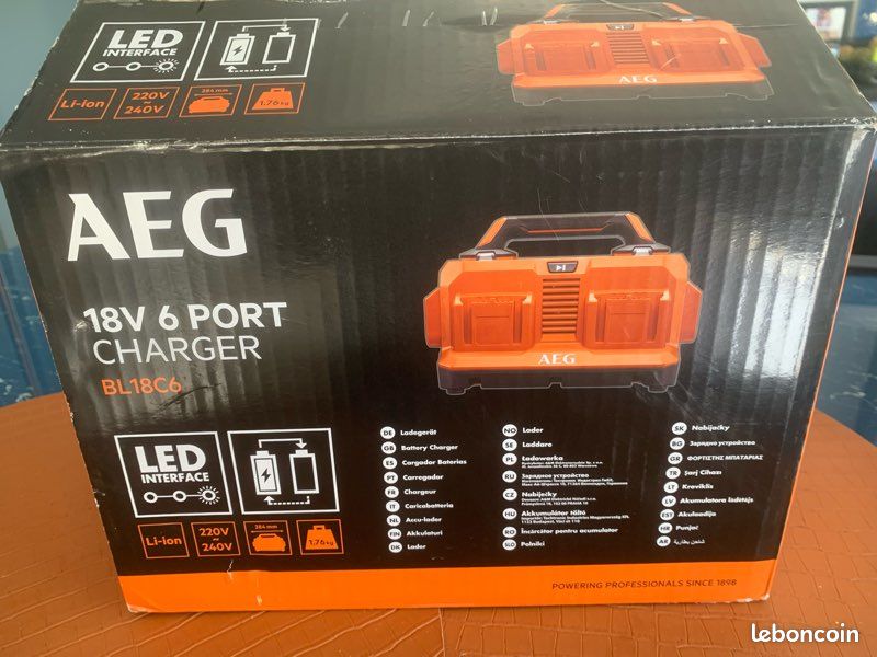 Chargeur 18V AEG - 6 ports - BL18C6 - Espace Bricolage