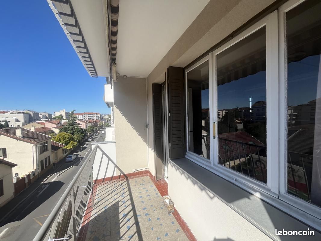 Appartement 4 pièces 80 m² · à Villeurbanne · 80 m² · 220 000 €