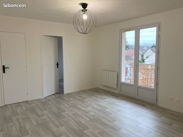 Appartement f2 balcon+place de parking