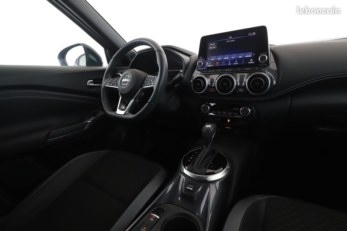 Nissan Juke 1.6 Hybrid N-Connecta 143 ch (image 7)