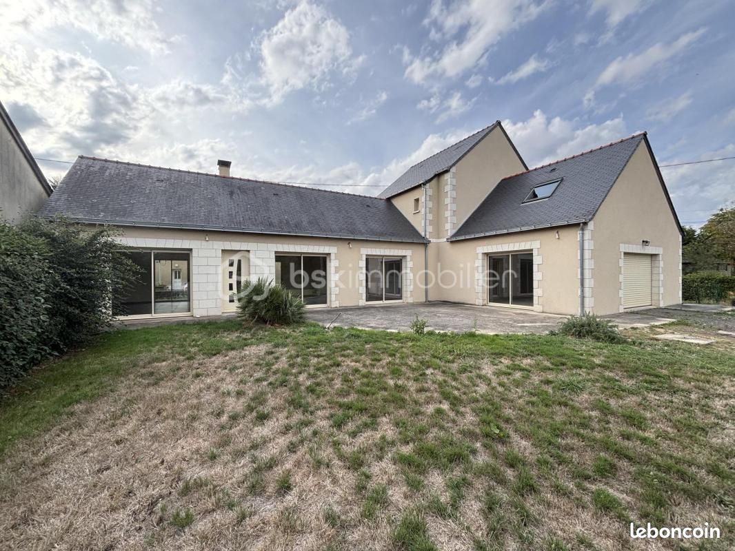 Maison 8 pièces 165 m² · à Ingrandes-le-Fresne-sur-Loire · 165 m² · 296 900 €