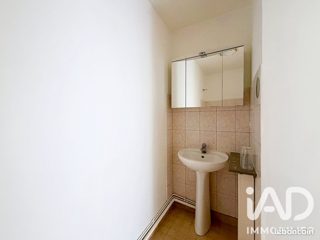 Studio 1 pièce 32 m² (image 14)