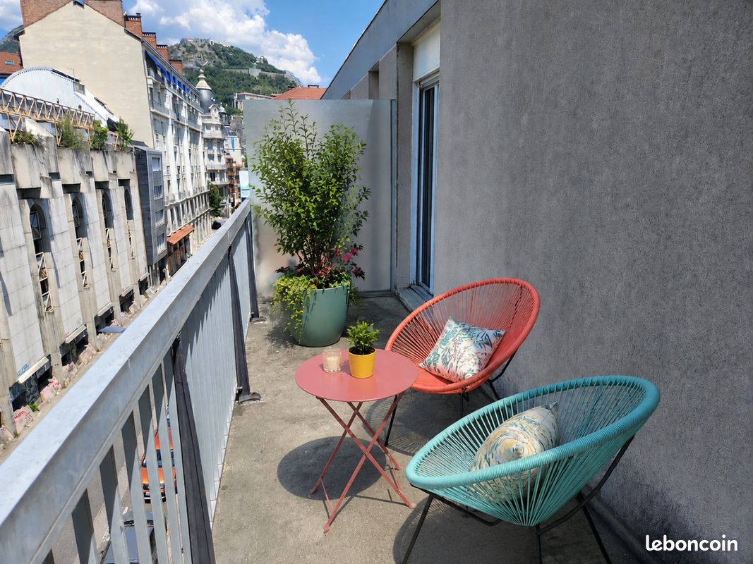 Appartement 3 pièces 70 m² · à Grenoble · 70 m² · 239 000 €