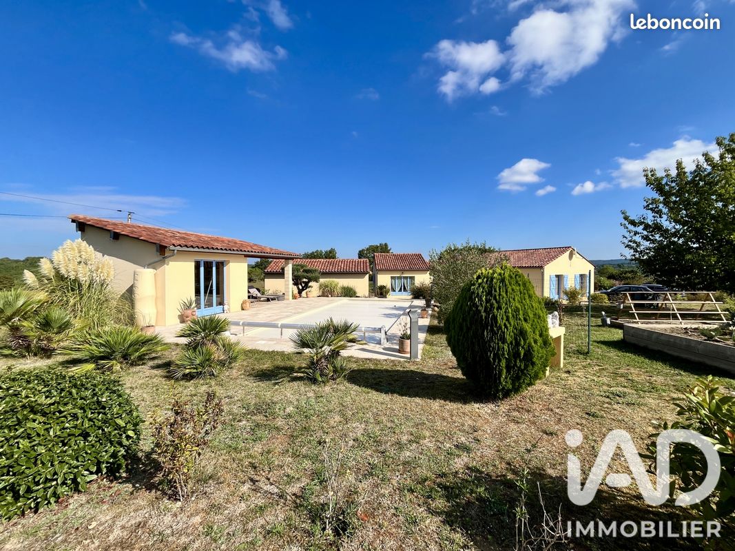 Maison 5 pièces 220 m² · à Saint-Cybranet · 220 m² · 538 000 €