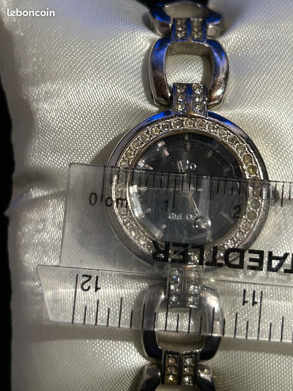 Montre bracelet en cristal argenté pour femmes Go Girl Only (image 6)