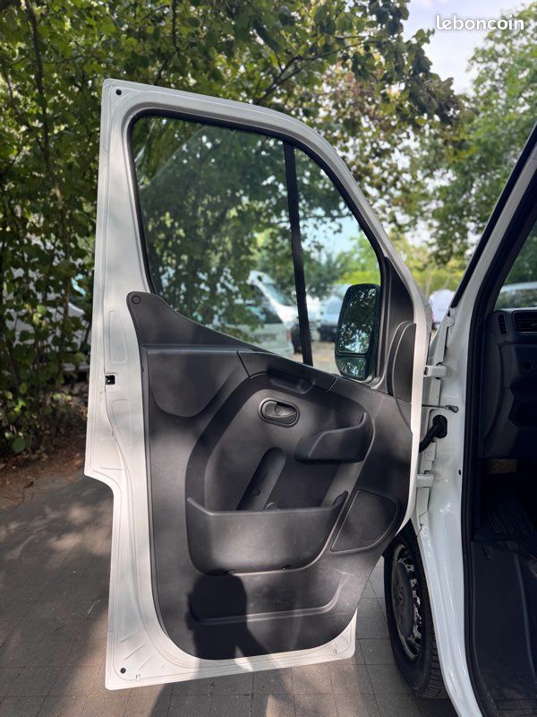 Renault Master Fg F3500 L2H2 2.3 dCi 135ch Grand Confort E6 2020 – photo 13