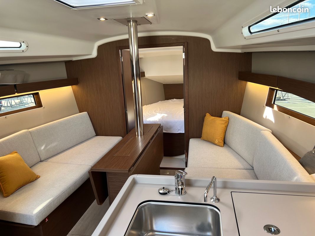 BENETEAU Oceanis 34.1 (image 5)