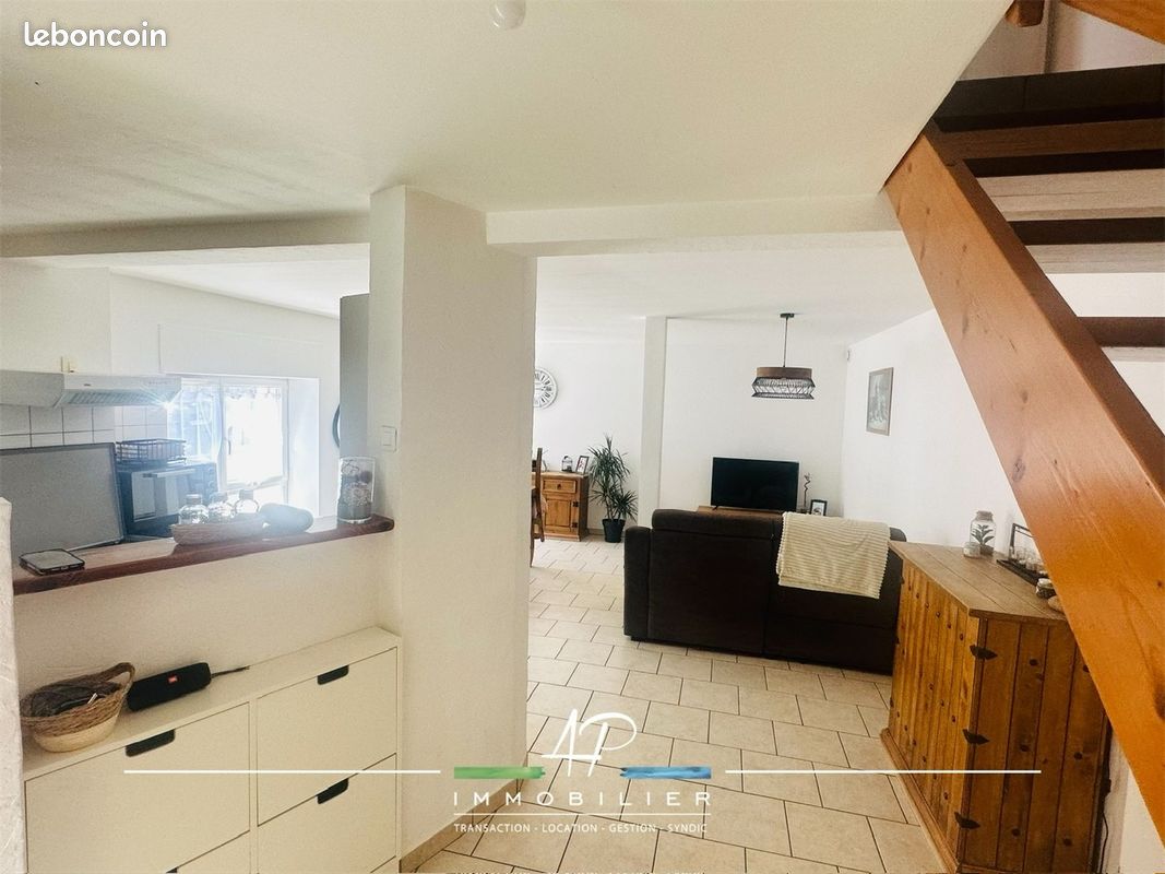 Appartement 3 pièces 66 m² · à Gray · 66 m² · 485 €