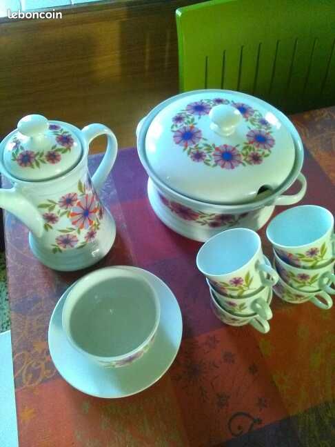 Service de table en porcelaine fine (image 1)