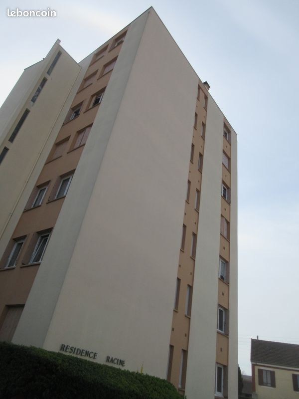 Appartement 3 pièces 65 m² · à Montluçon · 65 m² · 660 €
