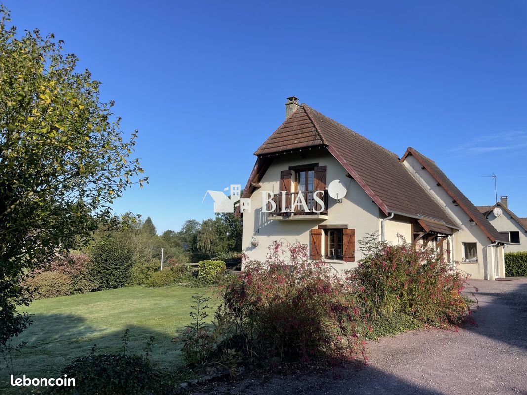 Maison 6 pièces 136 m² · à Cambremer · 136 m² · 299 900 €