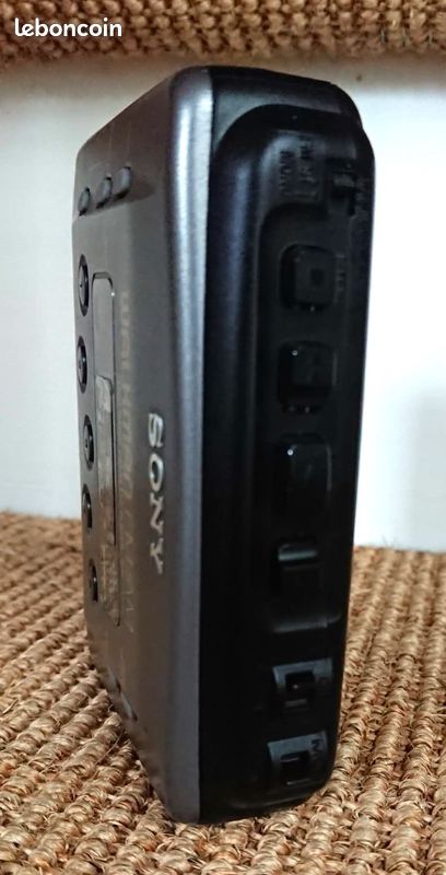 dictaphone , lecteur de k7 audio , walkman Panasonic RQ-L31 , fonctionne bien eB
